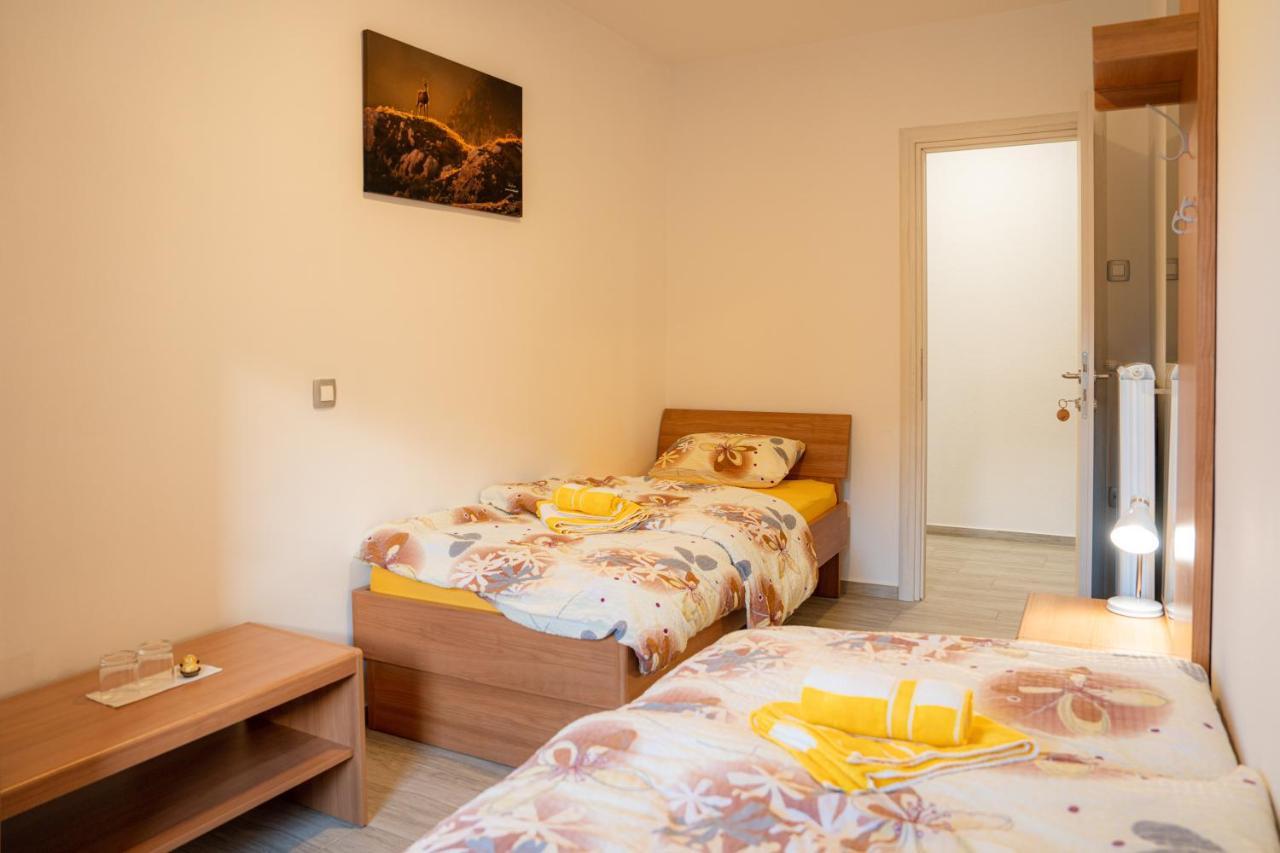 Relax House Soca Pensionat Bovec Exteriör bild
