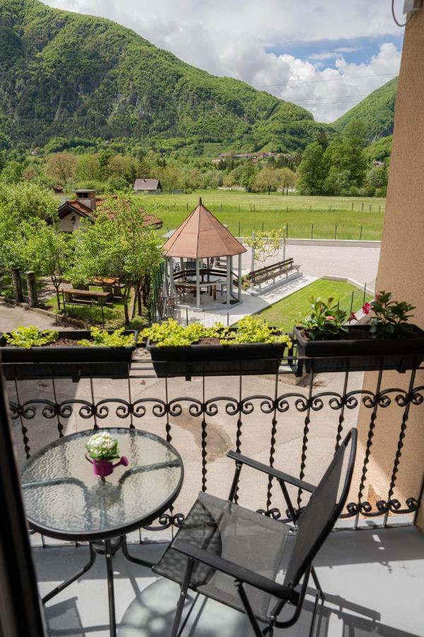 Relax House Soca Pensionat Bovec Exteriör bild