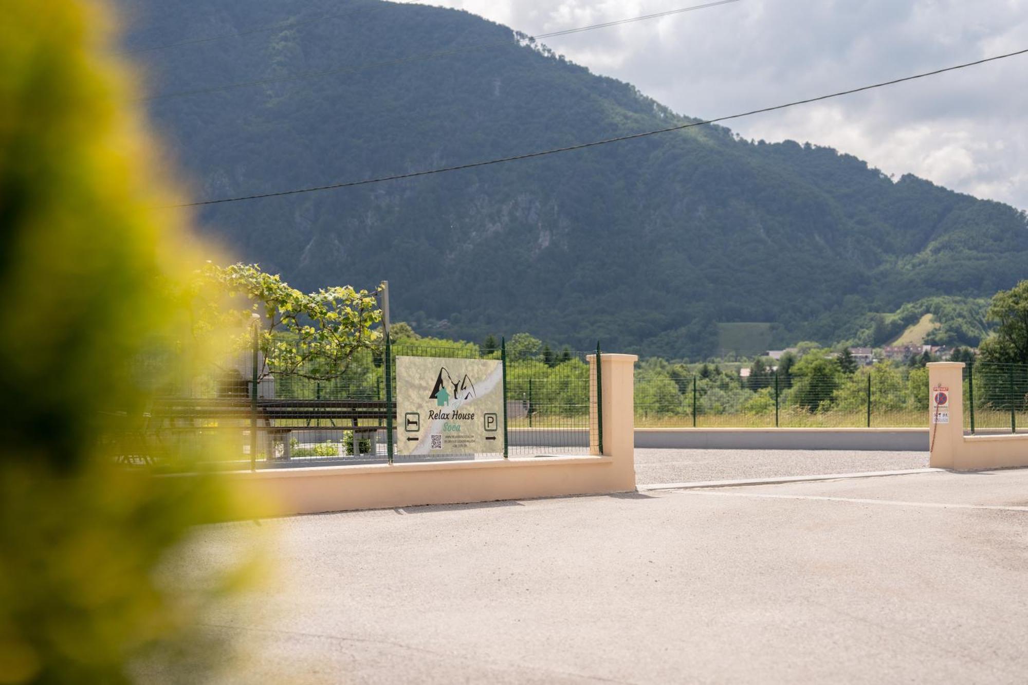 Relax House Soca Pensionat Bovec Exteriör bild