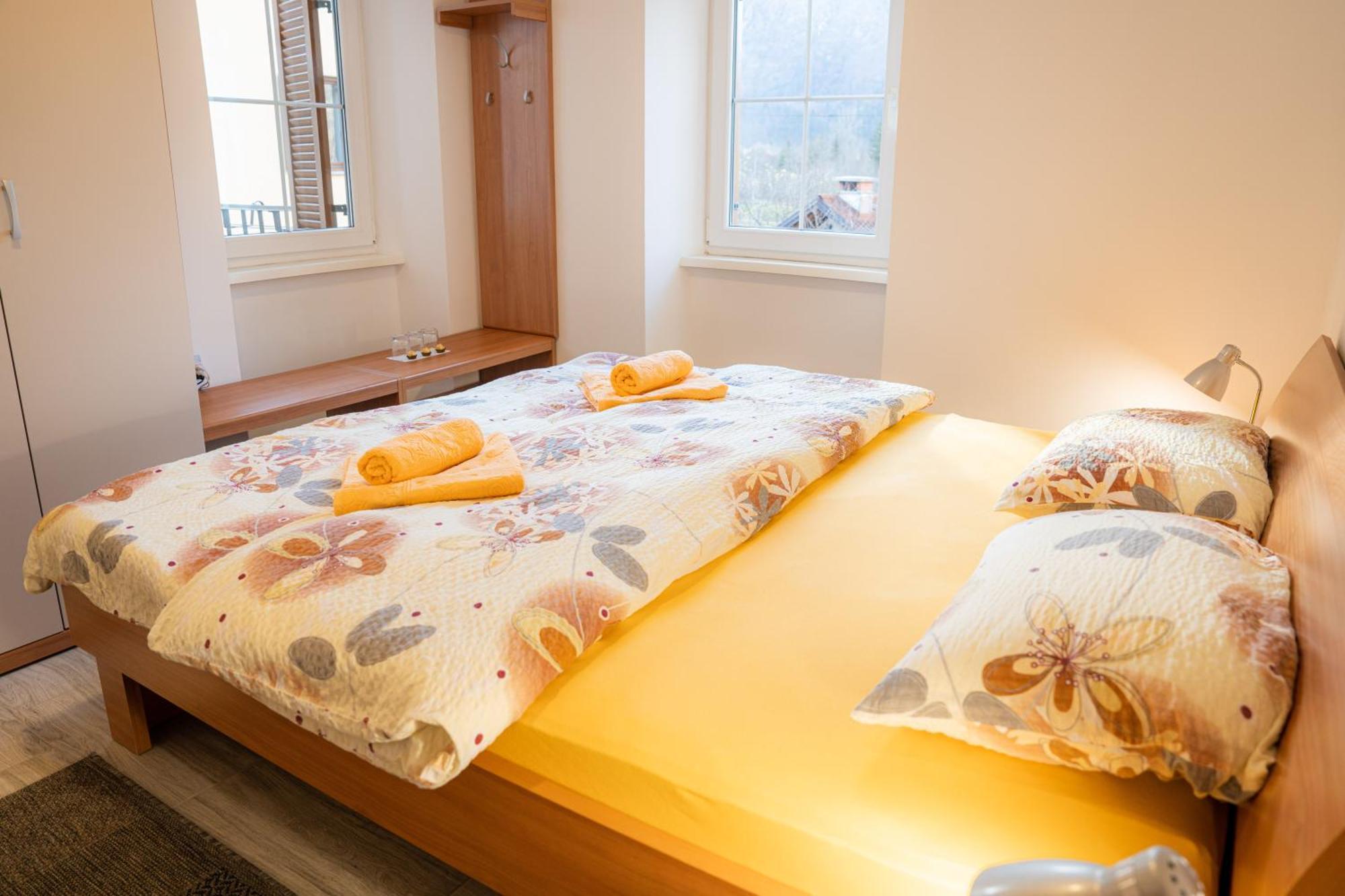 Relax House Soca Pensionat Bovec Rum bild
